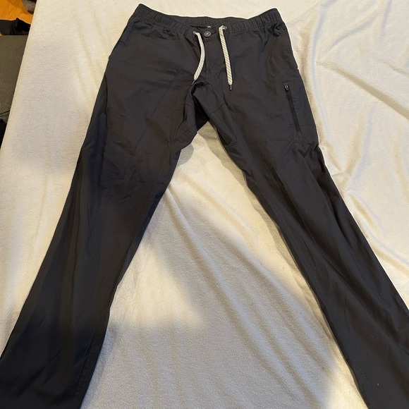 VUORI MENS PANTS SIZE LARGE - Picture 2 of 6